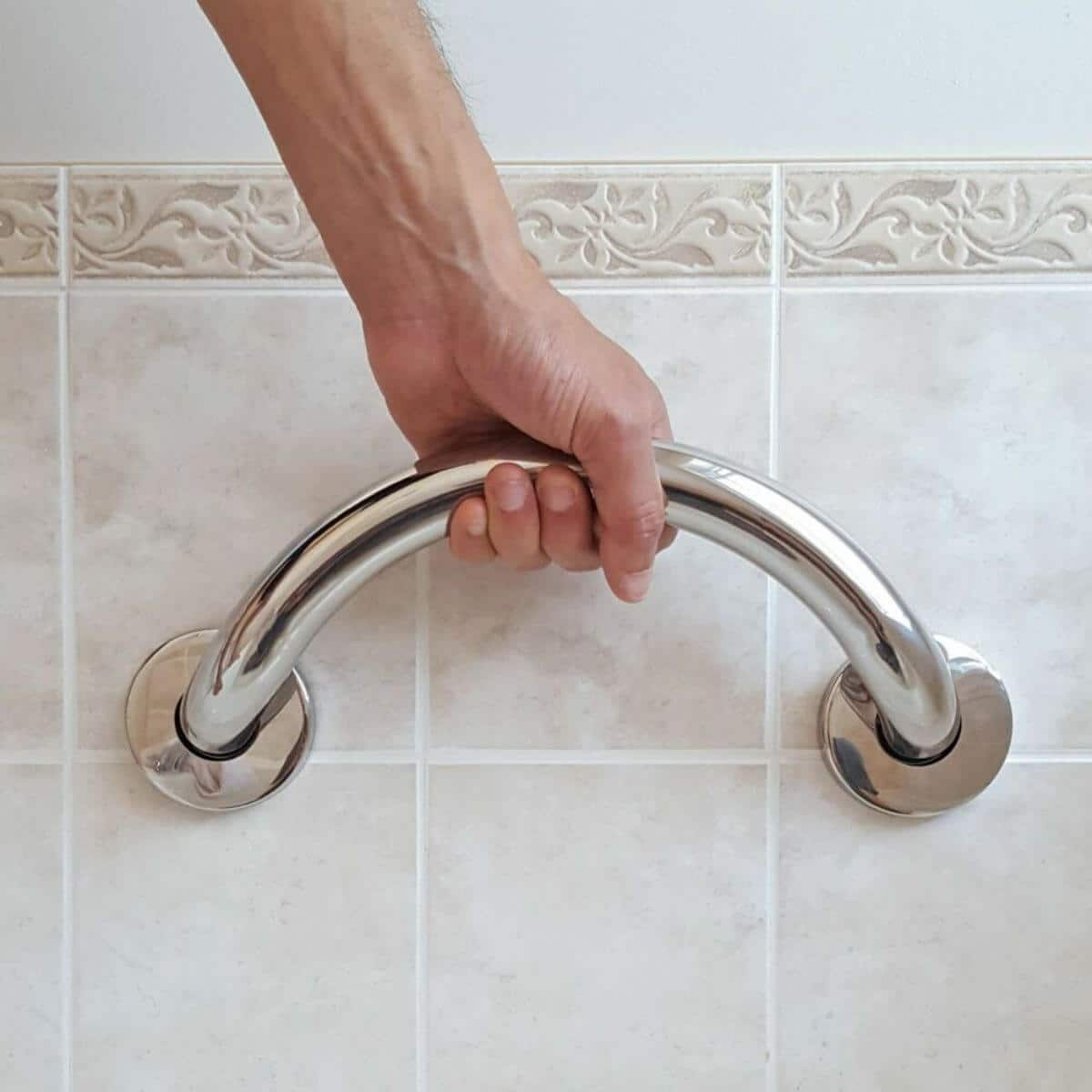 The Benefits of Using Grab Bars for Your Home