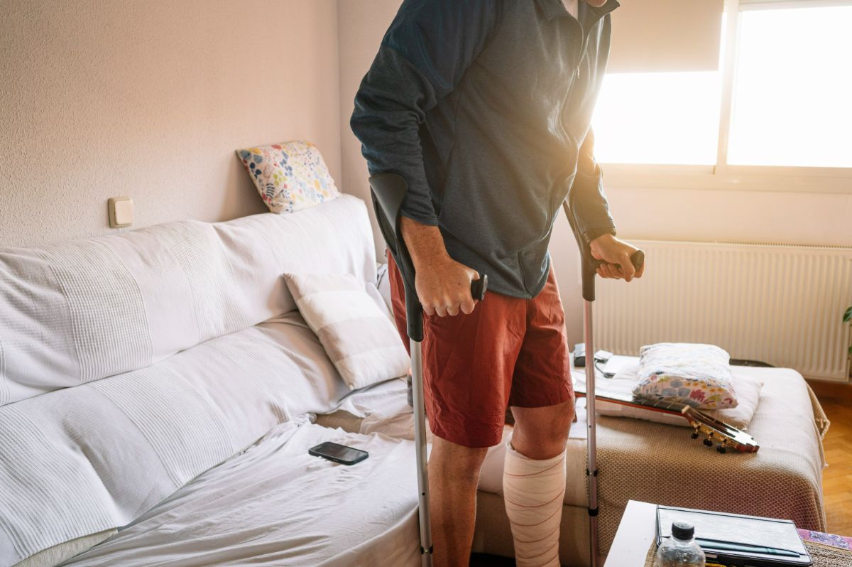 Essential Tips for Supporting Someone with a Recent Injury