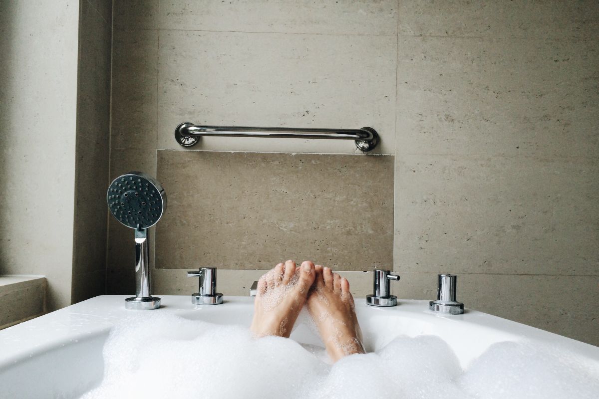 What Are The Different Types of Bathroom Tubs?